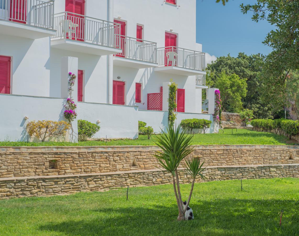 Ostria Hotel & Apartments Gavrio Esterno foto